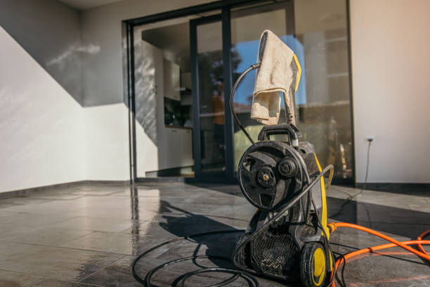 Best Driveway Pressure Washing  in Bristol, FL